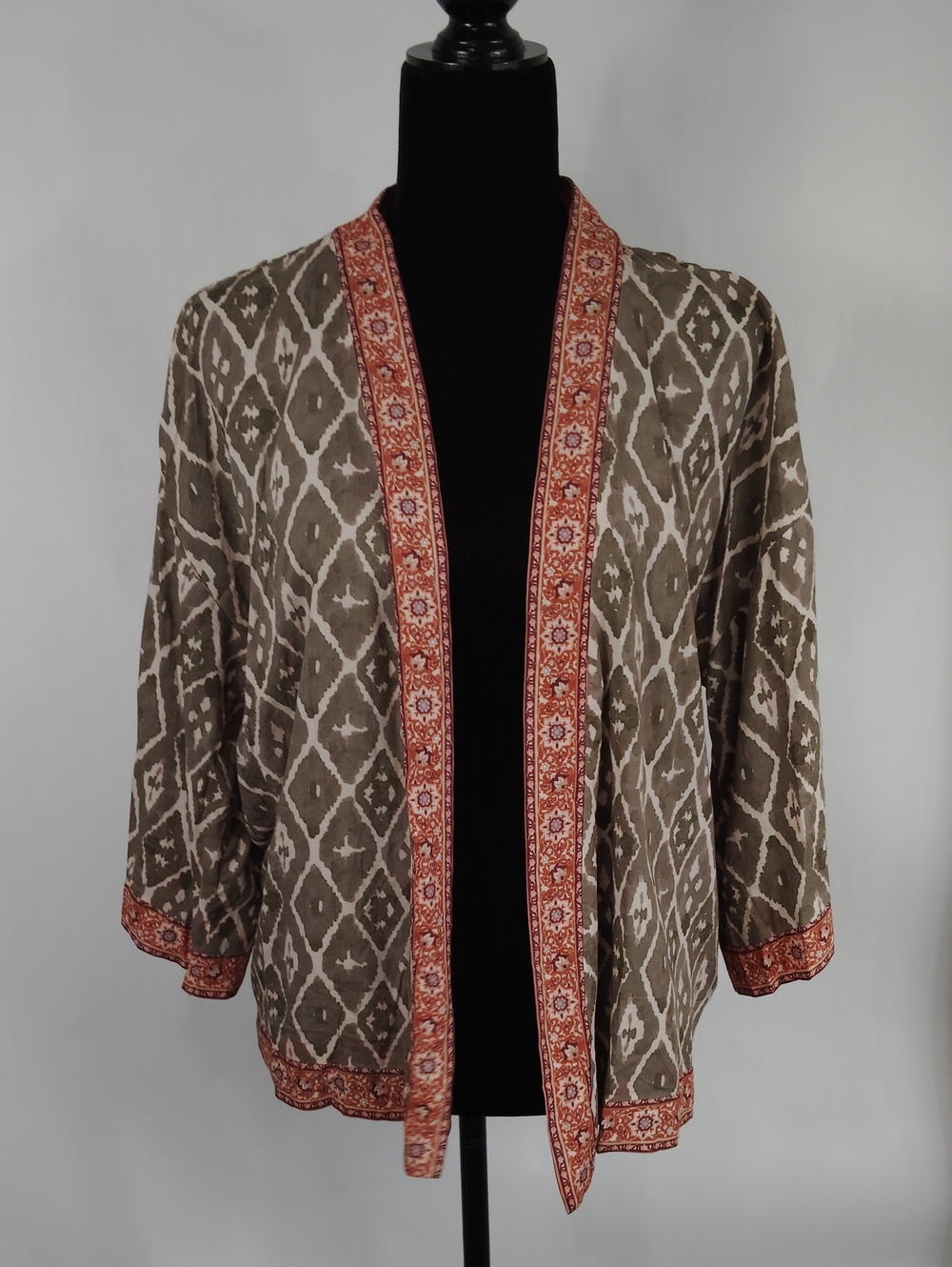 Feathers By Tolani Kimono